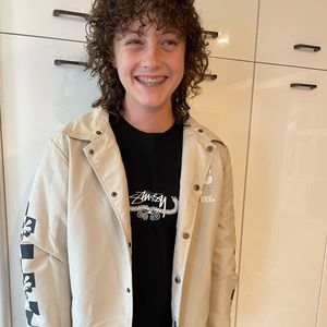 Zoo York windbreaker with detachable hood.